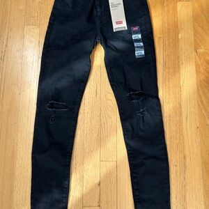 Levi's Women's Black Skinny Ripped Jeans